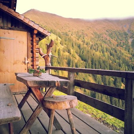 The Blue Eye Bed & Breakfast Vusanje Bagian luar foto